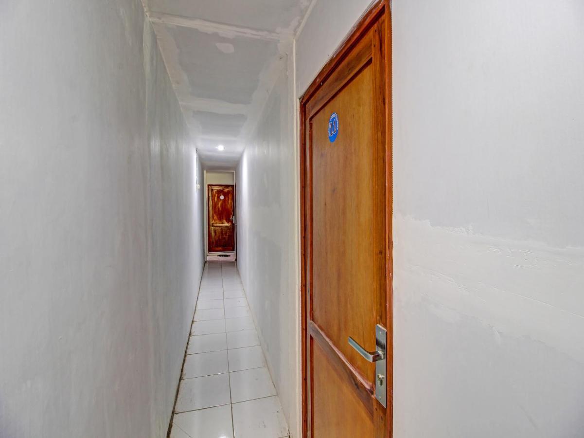 Capital O 91690 Moza Guest House Klaten ภายนอก รูปภาพ